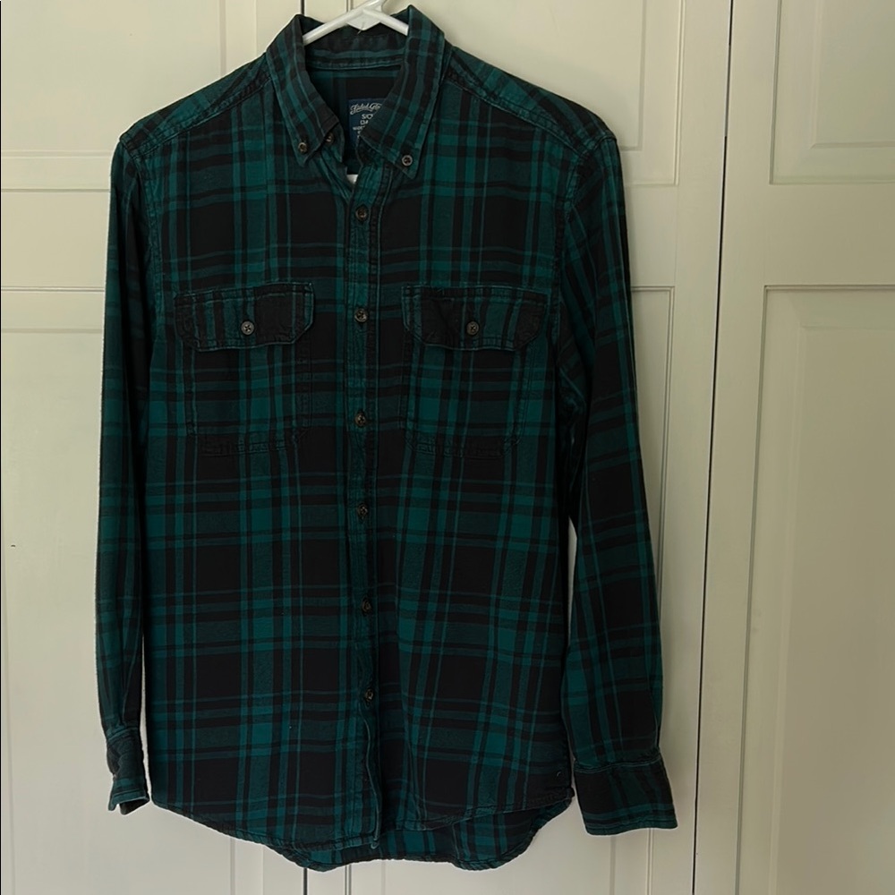 Faded Glory Men’s Small (34-36) Green and Navy Plaid Button-Down Shirt